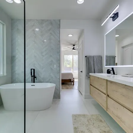 Timeless 3 Bed 2 Bath Sanctuary Villa
